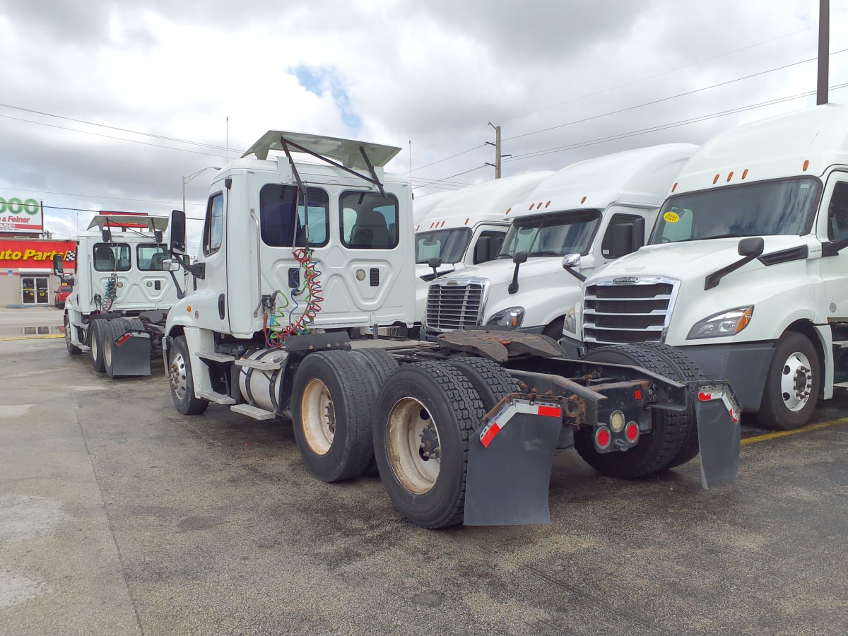 2016 Freightliner/Mercedes CASCADIA 125 652775