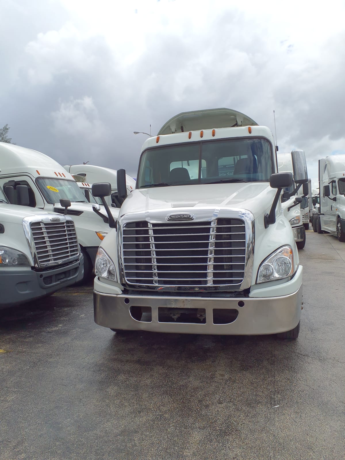 2016 Freightliner/Mercedes CASCADIA 125 652775