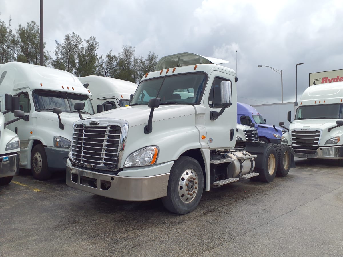 2016 Freightliner/Mercedes CASCADIA 125 652775