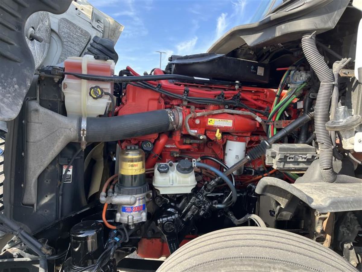 2016 Freightliner - image 8