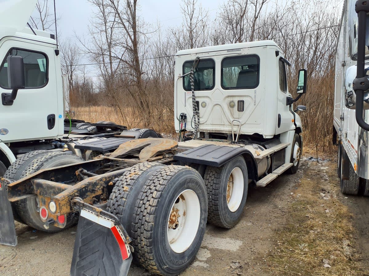 2016 Freightliner/Mercedes CASCADIA 125 652810