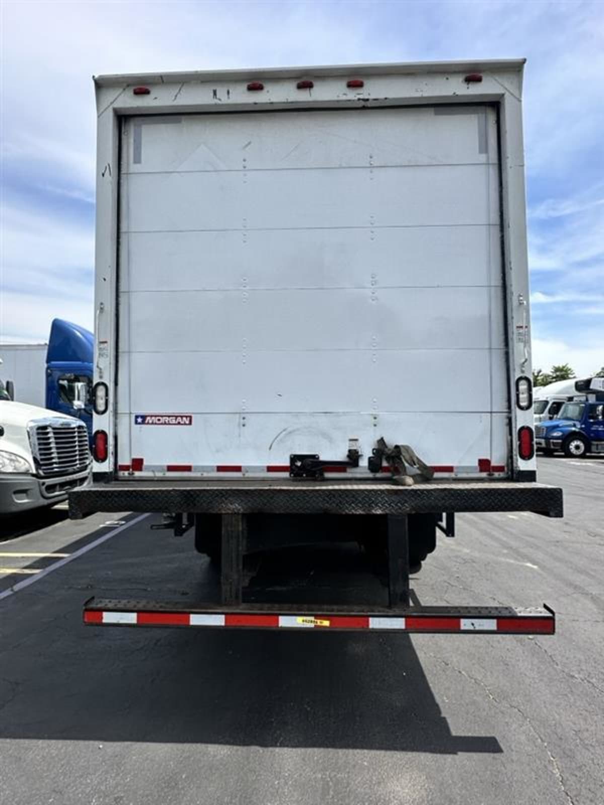 2016 Freightliner/Mercedes M2 106 652886