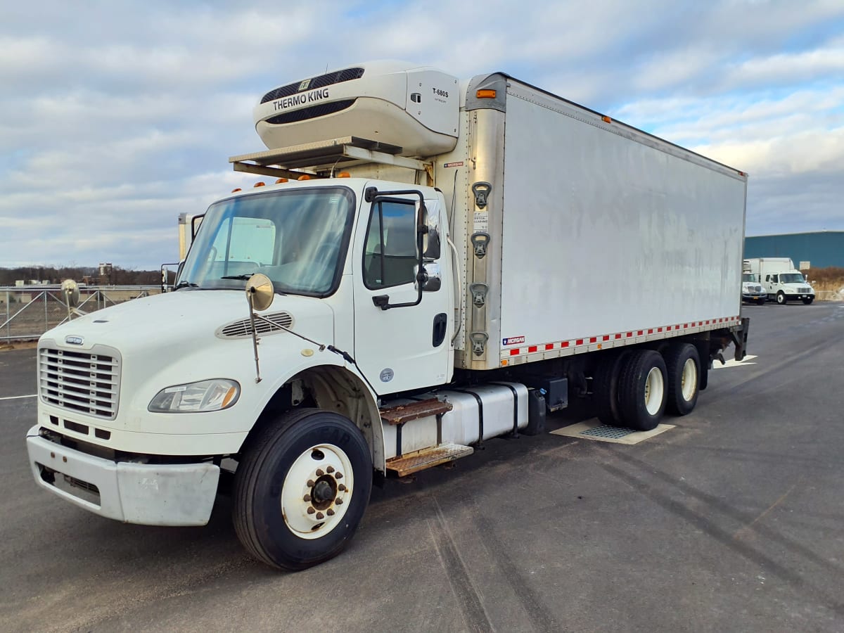 2016 Freightliner/Mercedes M2 106 652899