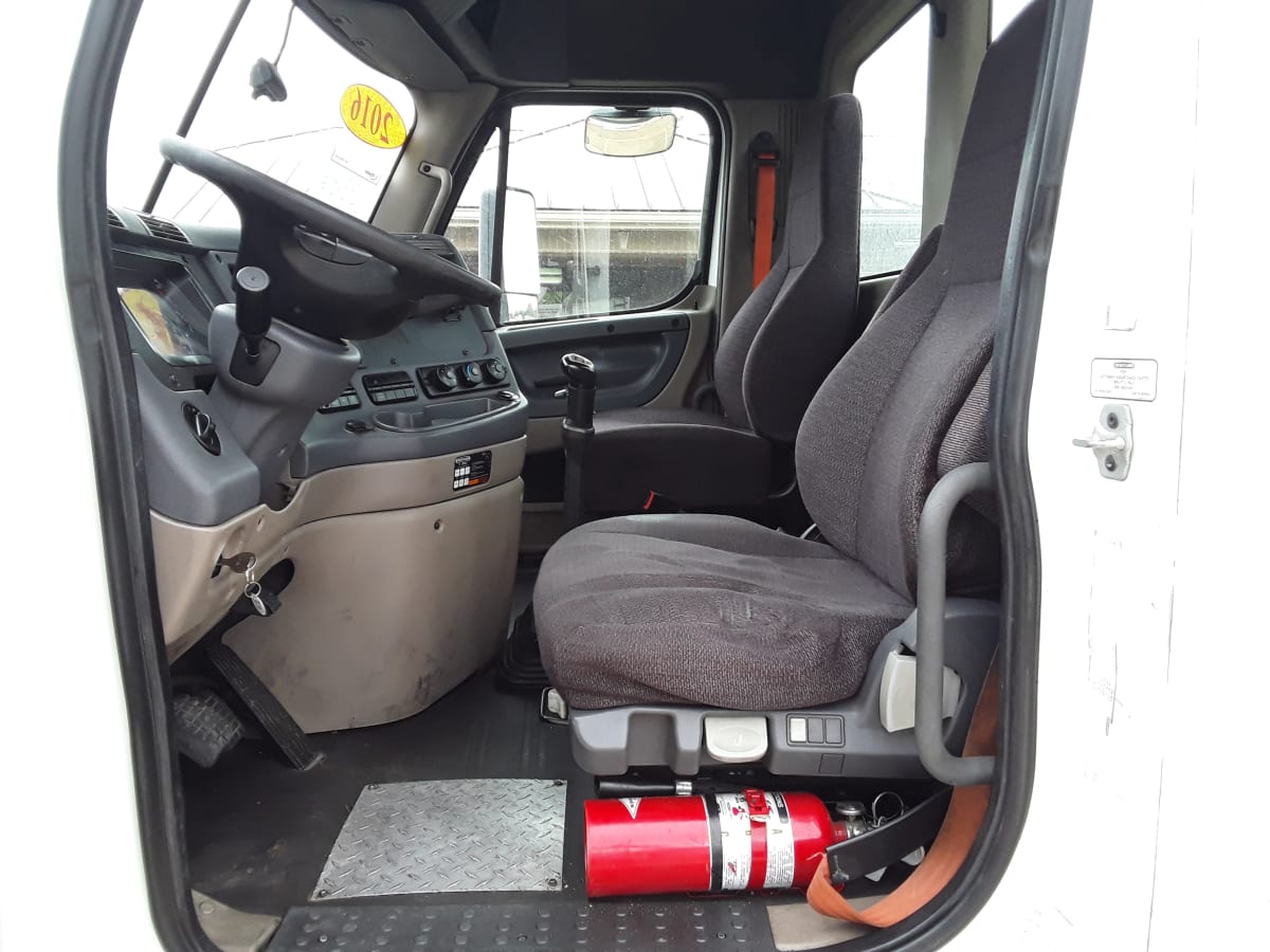 2016 Freightliner/Mercedes CASCADIA 125 653028