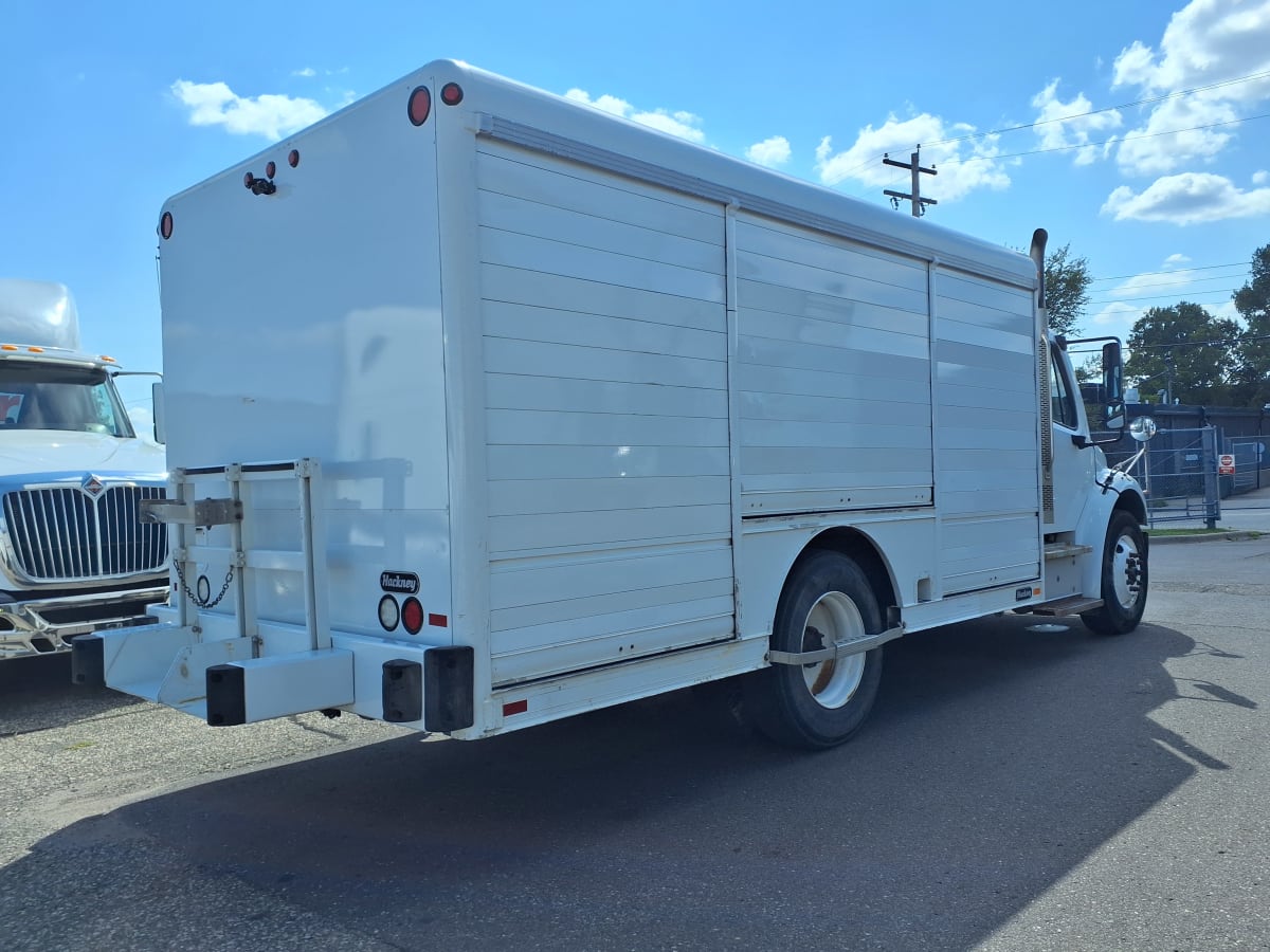 2016 Freightliner/Mercedes M2 106 653076