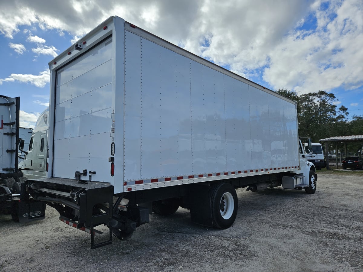 2016 Freightliner/Mercedes M2 106 653108