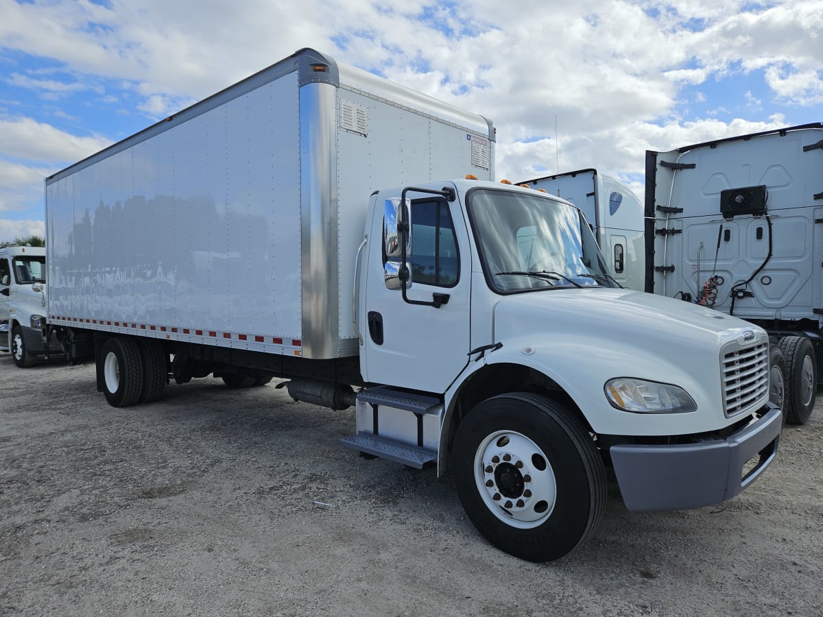 2016 Freightliner/Mercedes M2 106 653108