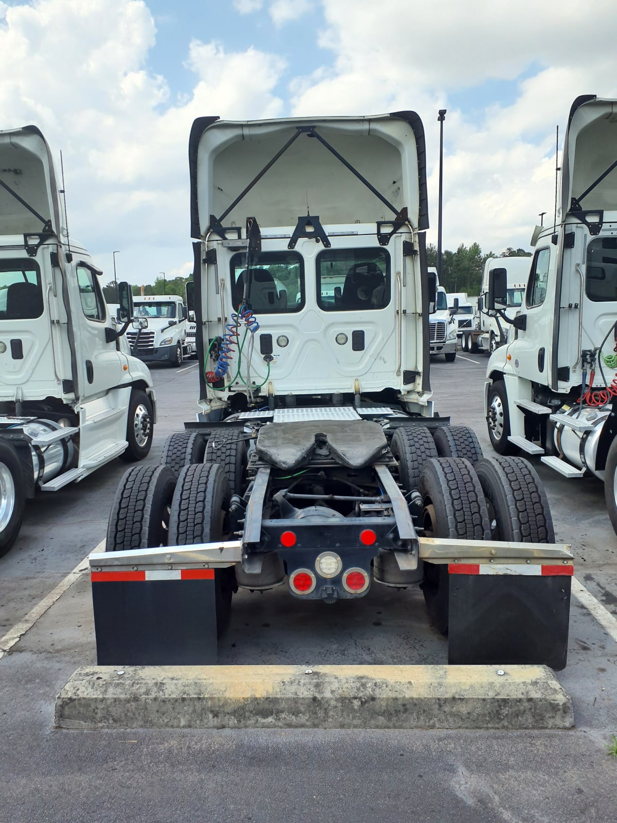 2016 Freightliner/Mercedes CASCADIA 125 653337