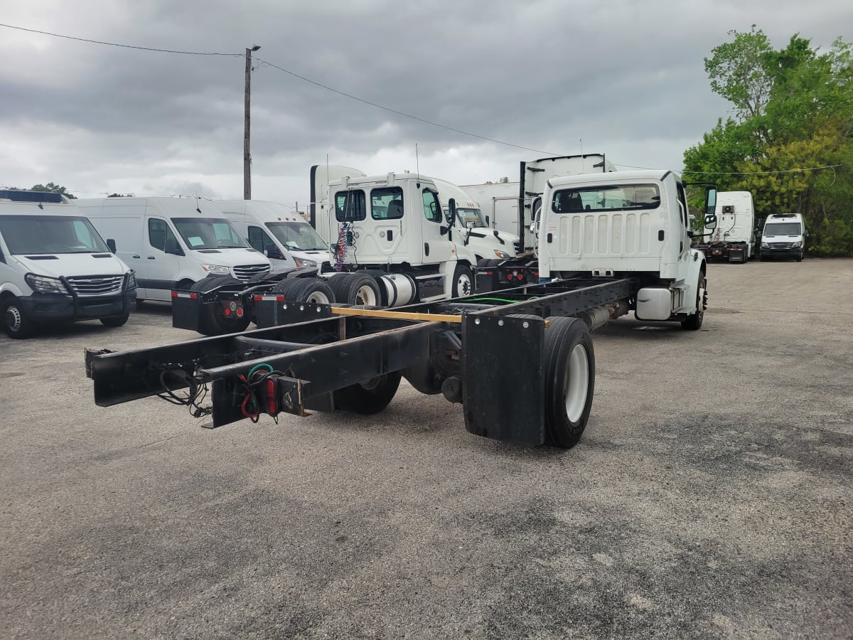 2016 Freightliner/Mercedes M2 106 653677