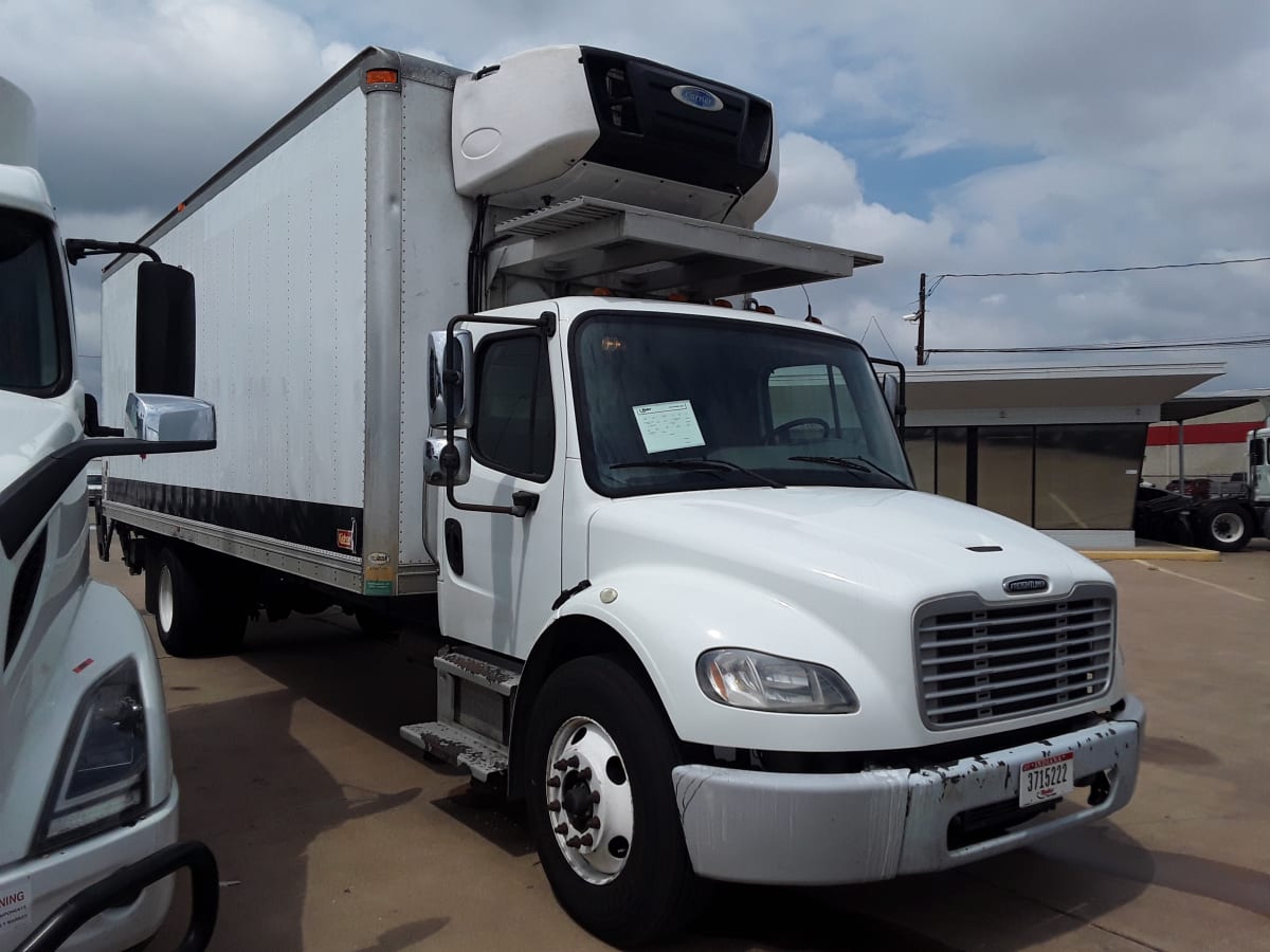 2016 Freightliner/Mercedes M2-106MD CONV 653777