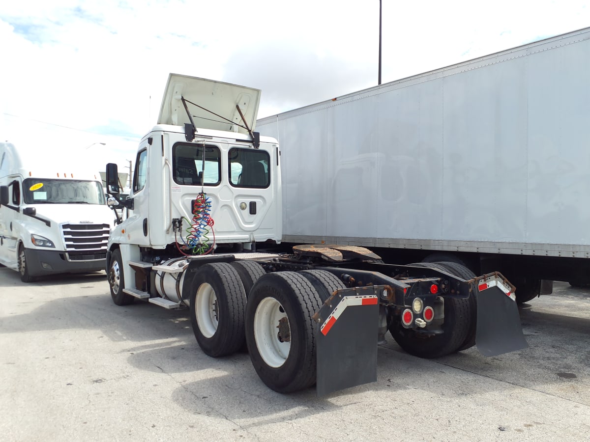 2016 Freightliner/Mercedes CASCADIA 125 653799