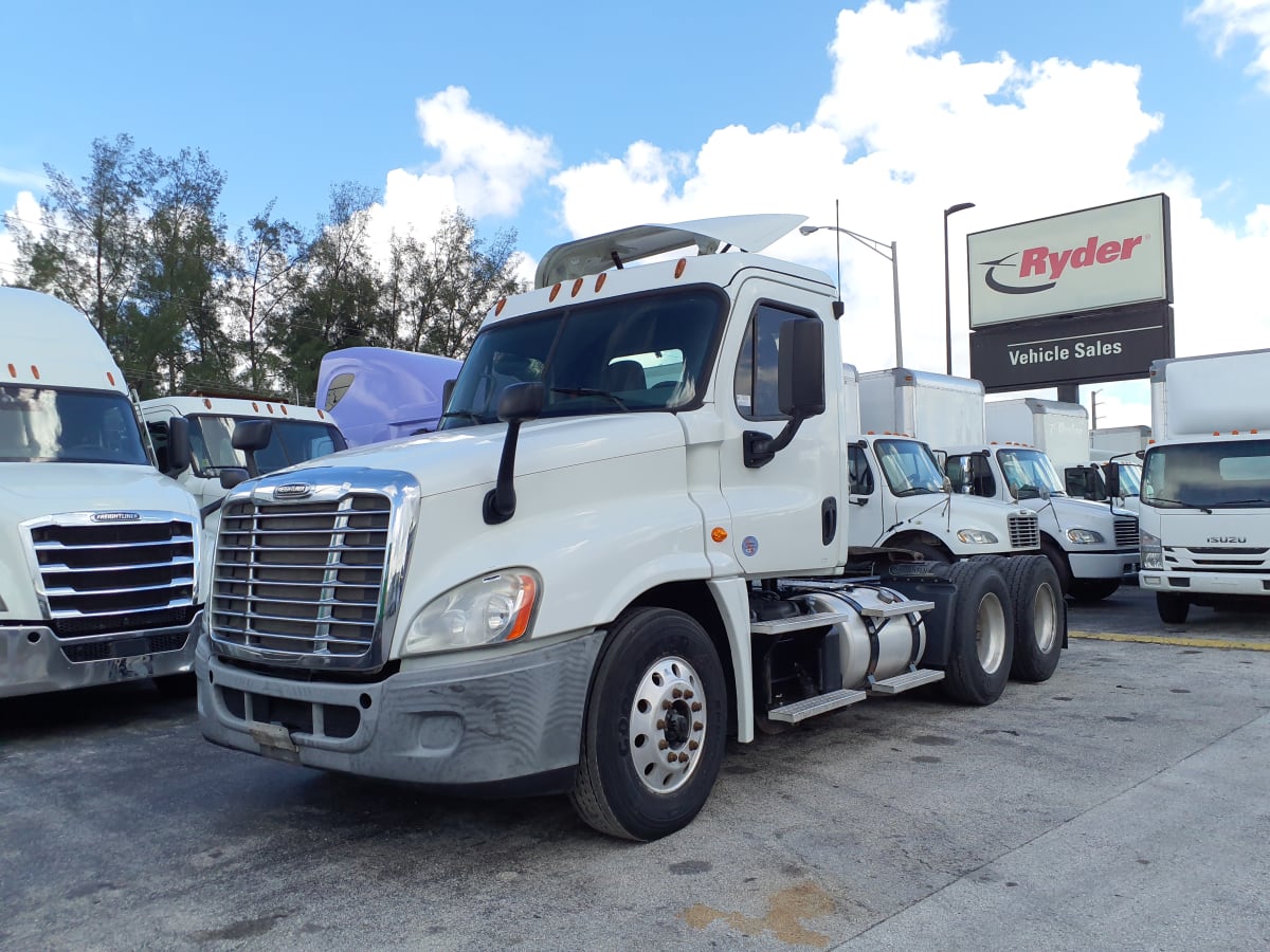 2016 Freightliner/Mercedes CASCADIA 125 653800