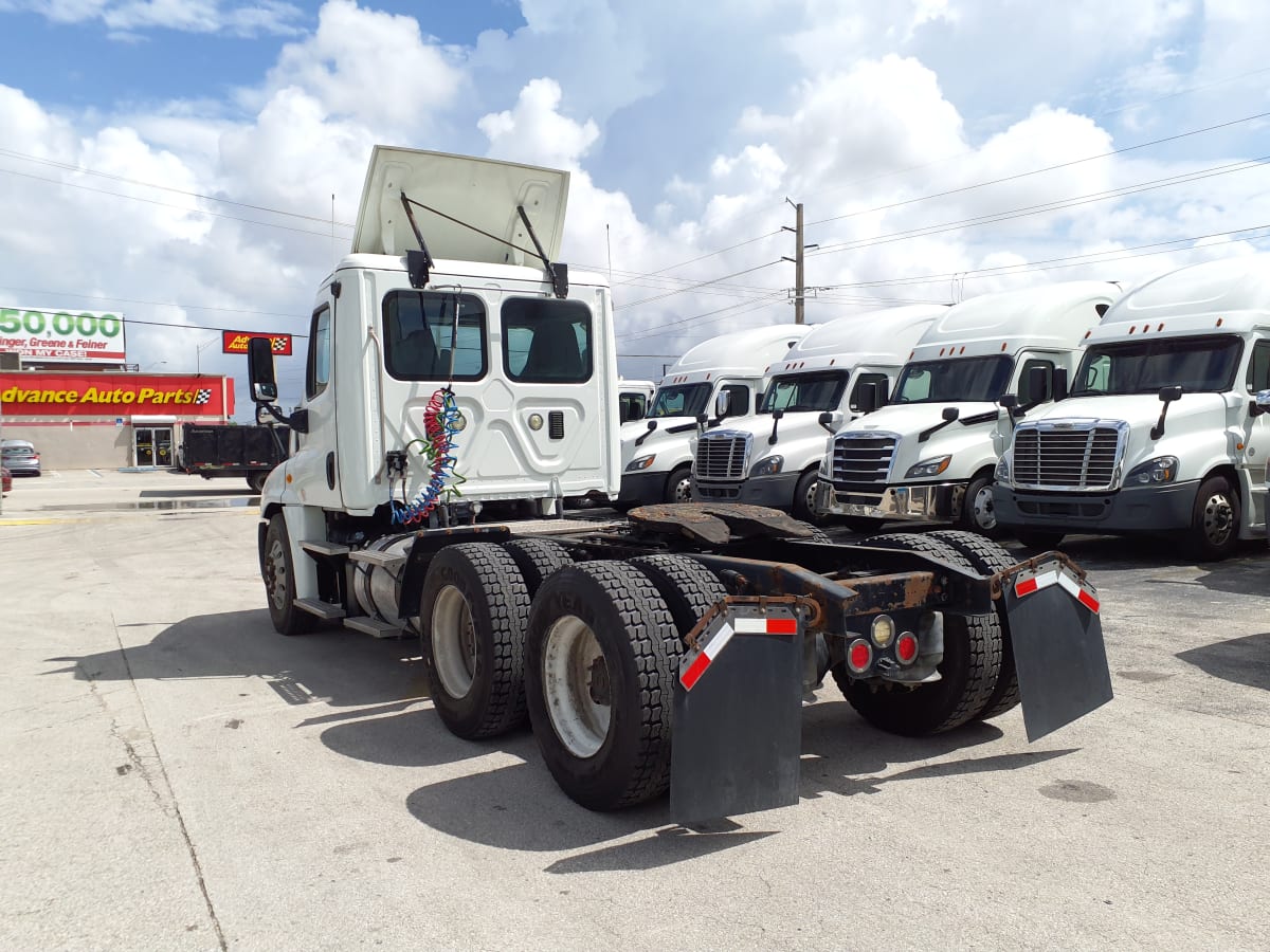 2016 Freightliner/Mercedes CASCADIA 125 653802