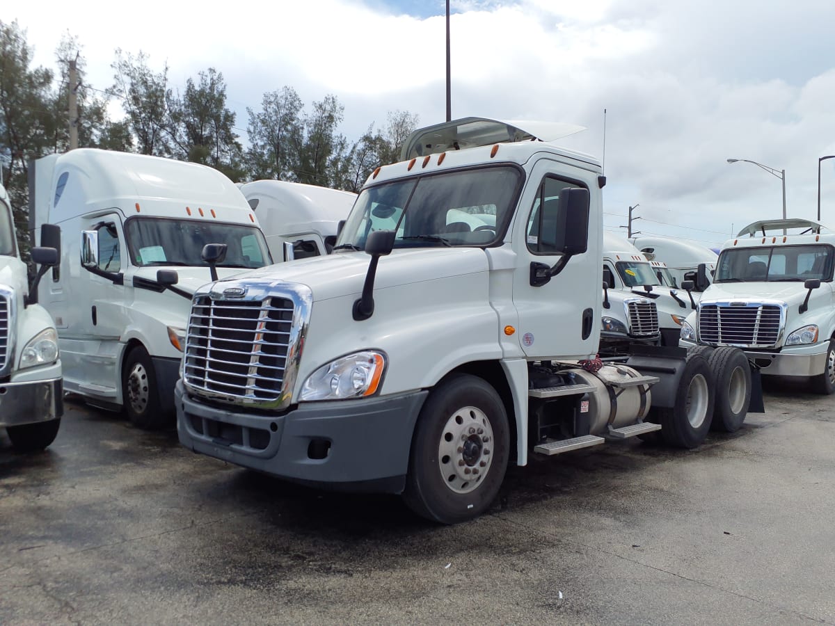 2016 Freightliner/Mercedes CASCADIA 125 653805