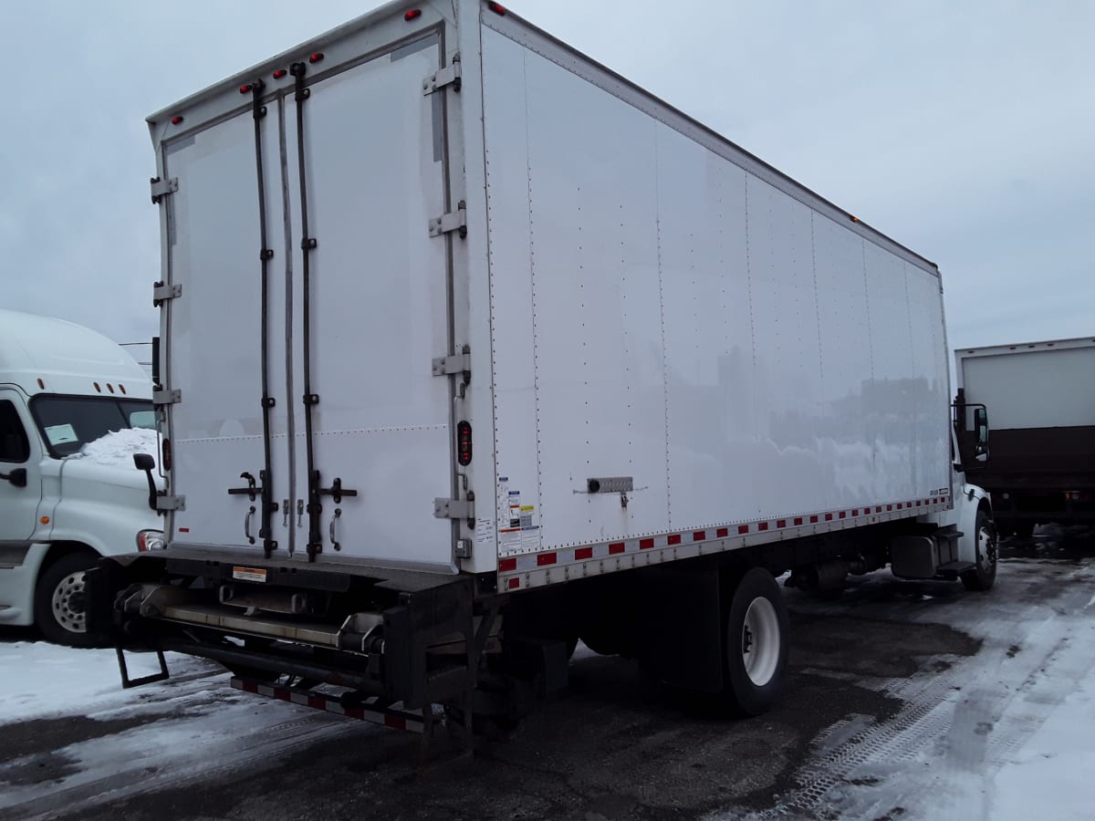 2016 Freightliner/Mercedes M2 106 653833