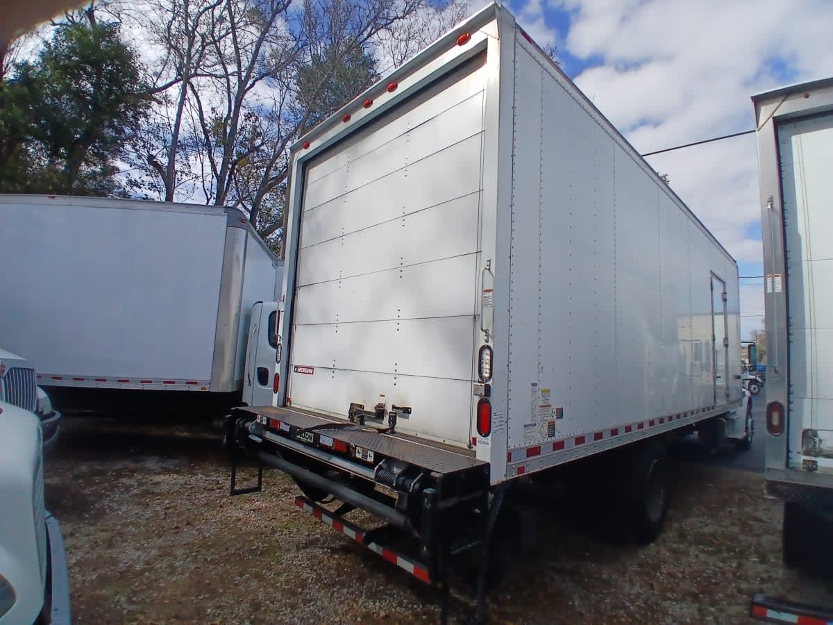 2016 Freightliner/Mercedes M2 106 653906