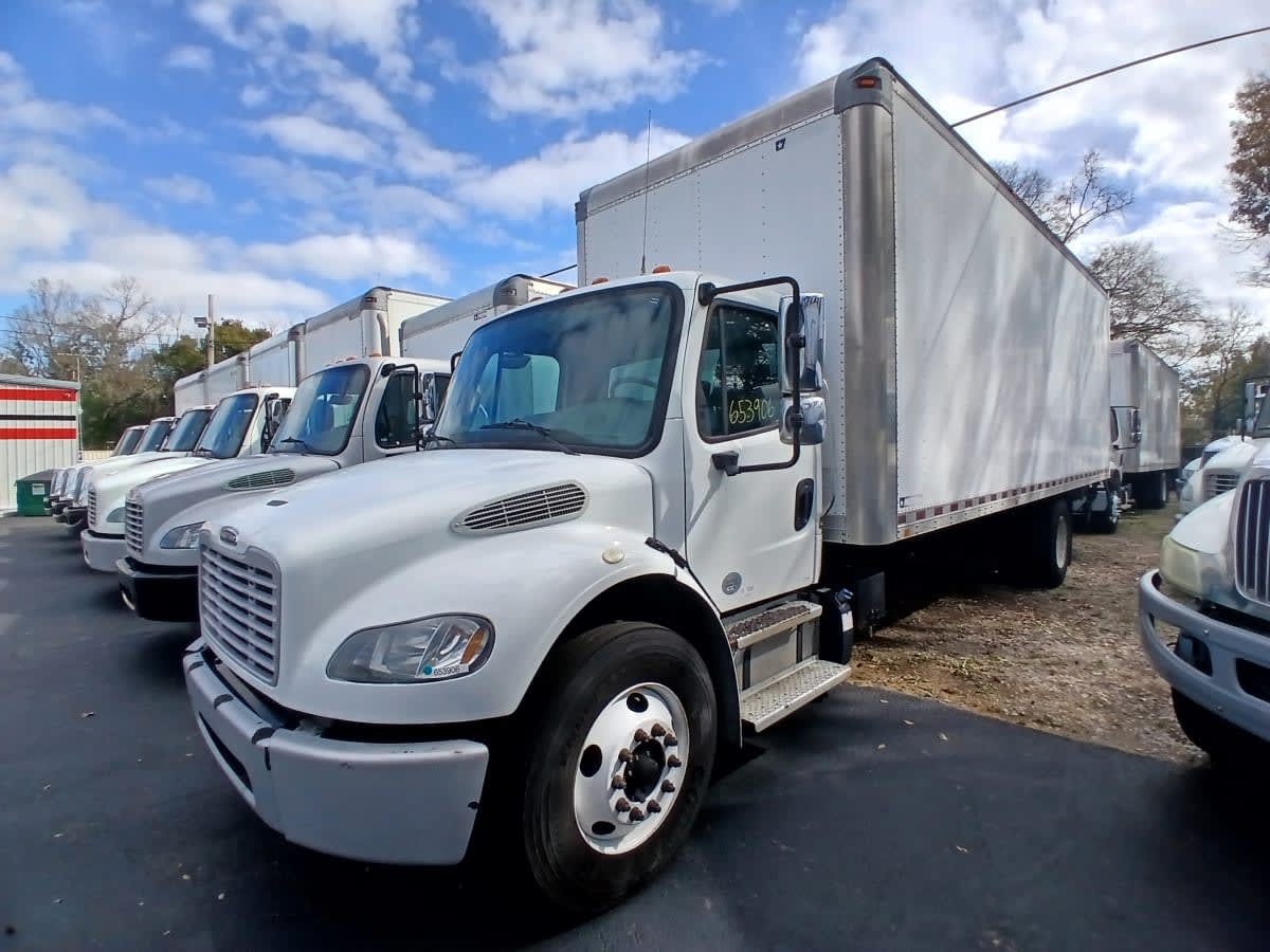 2016 Freightliner/Mercedes M2 106 653906