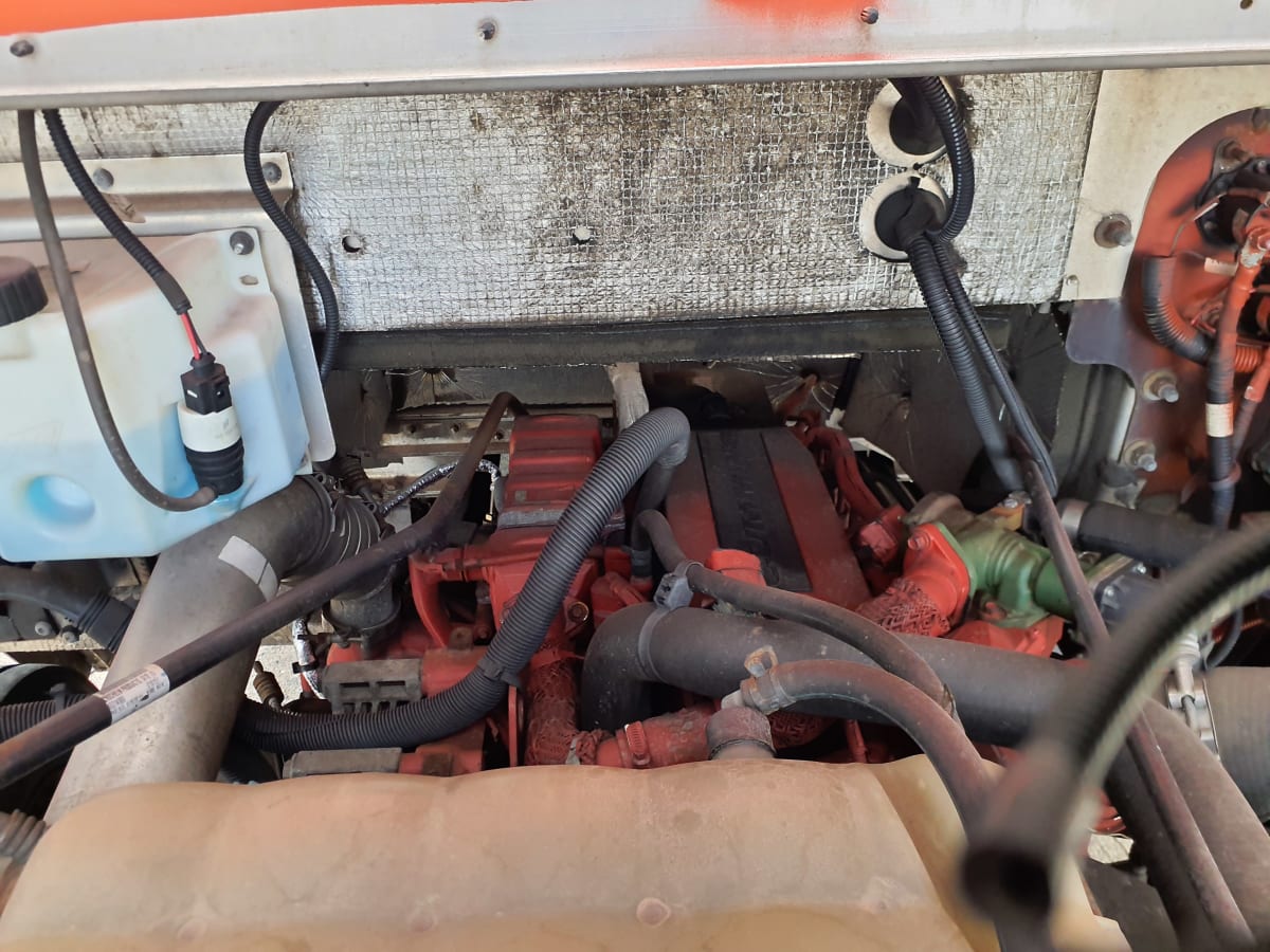 2016 Frtlr Custom Chassis Corp MT55 654007