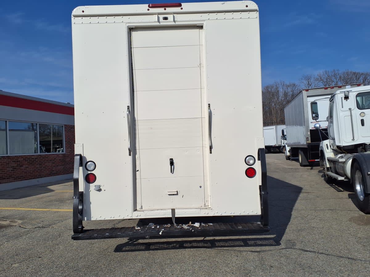 2016 Frtlr Custom Chassis Corp MT55 654011