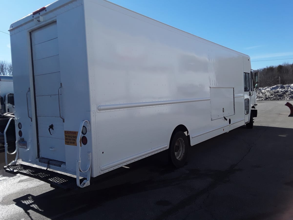 2016 Frtlr Custom Chassis Corp MT55 654037