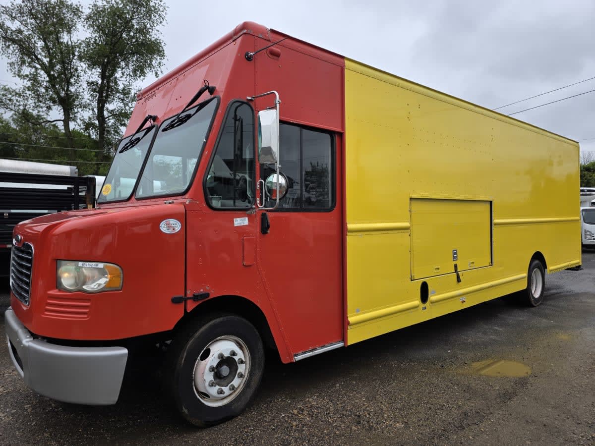 2016 Frtlr Custom Chassis Corp MT55 654152