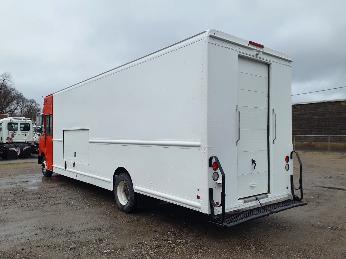 2016 Frtlr Custom Chassis Corp MT55 654210