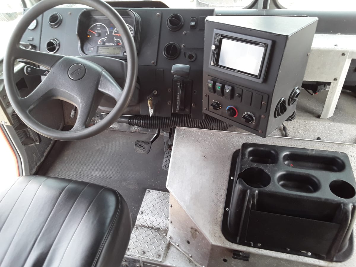 2016 Frtlr Custom Chassis Corp MT55 654328