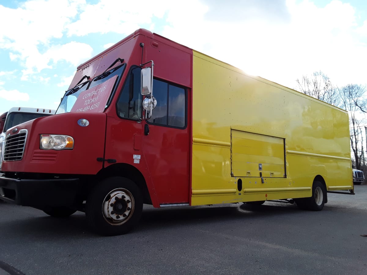 2016 Frtlr Custom Chassis Corp MT55 654328