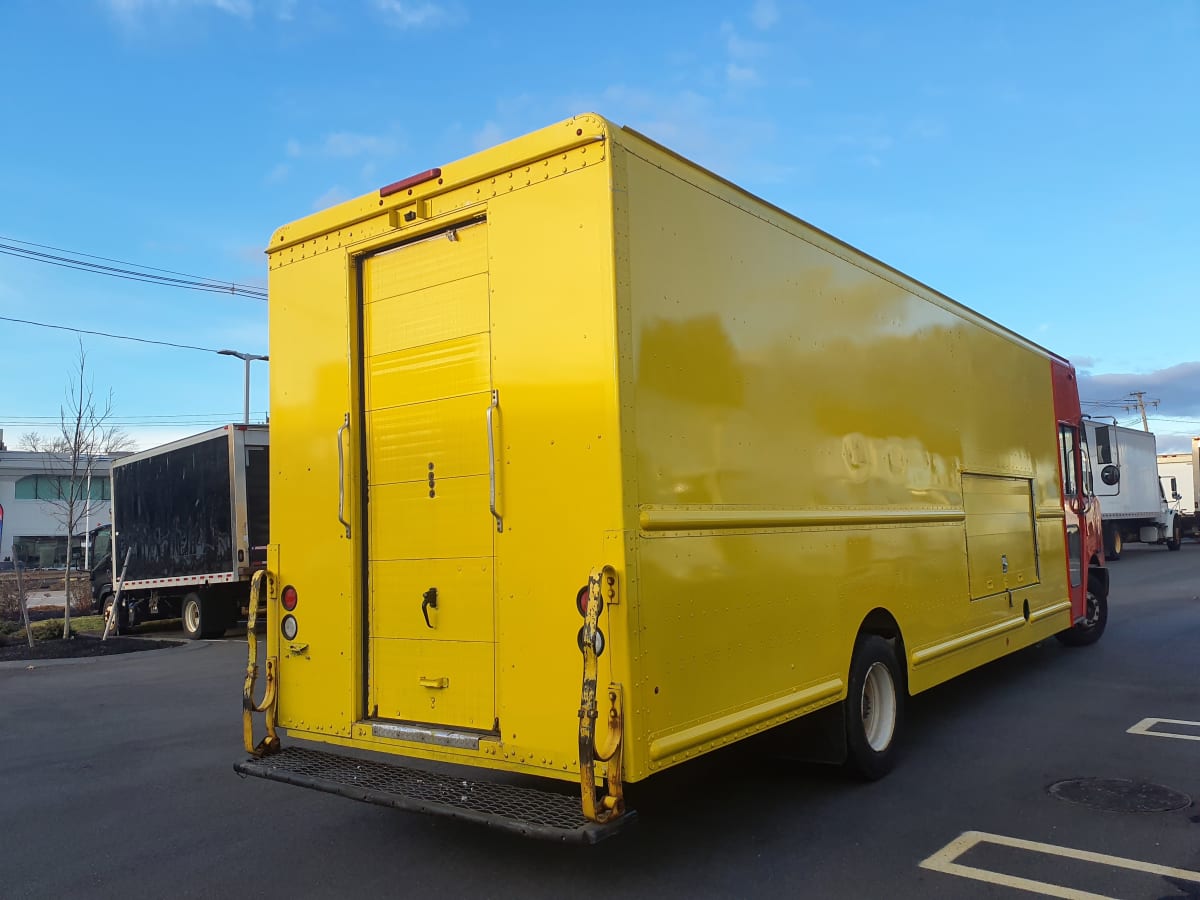 2016 Frtlr Custom Chassis Corp MT55 654330
