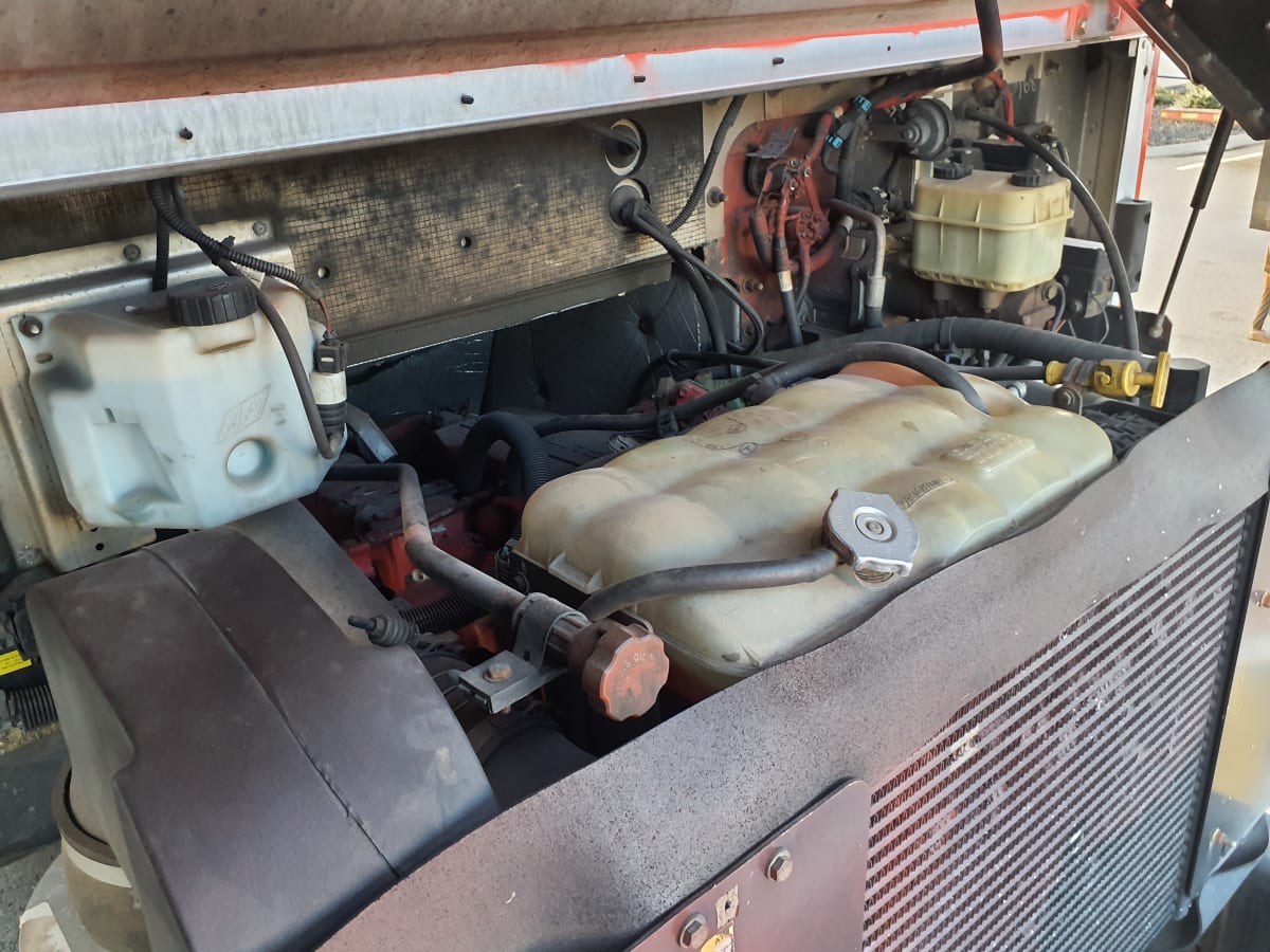 2016 Frtlr Custom Chassis Corp MT55 654330