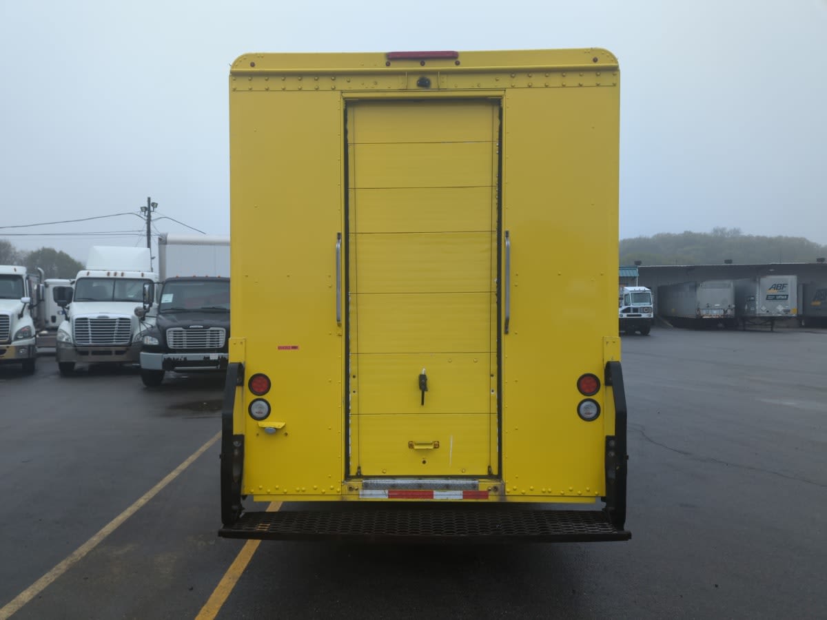 2016 Frtlr Custom Chassis Corp MT55 654352