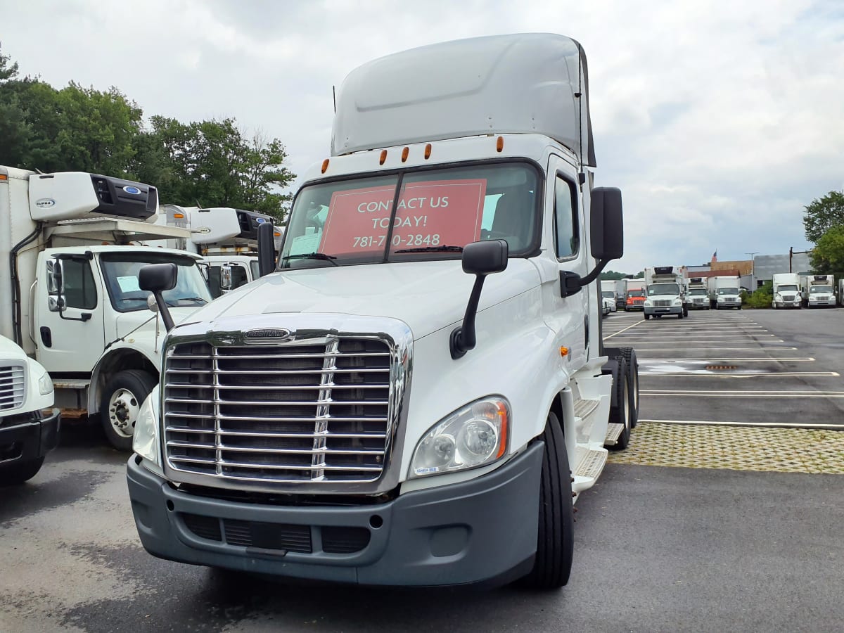 2016 Freightliner - image 1