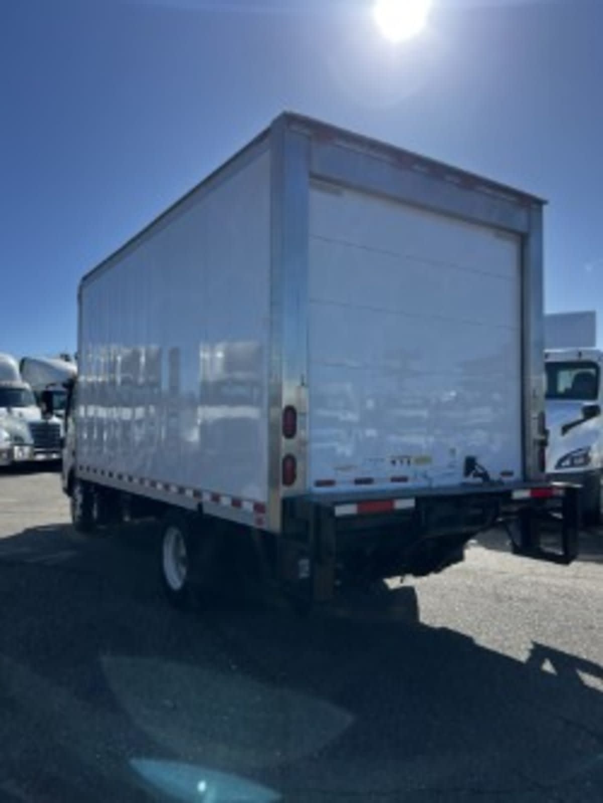 2016 Isuzu NPR 654689