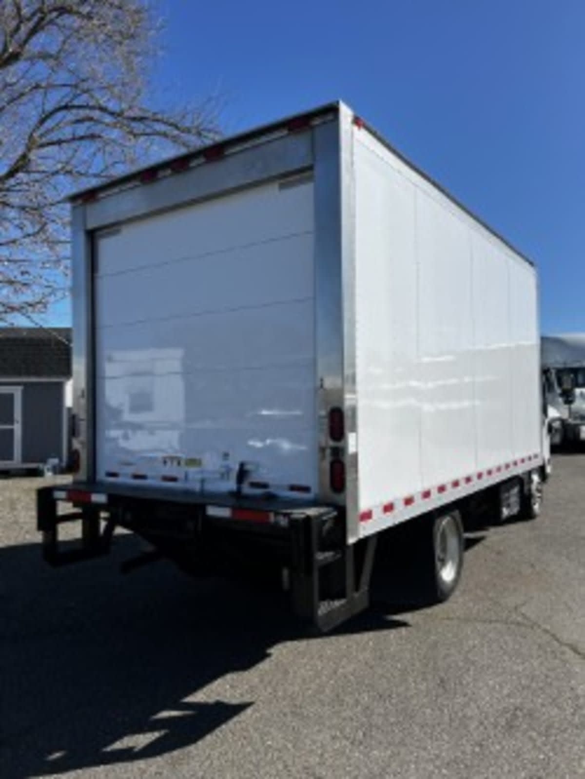 2016 Isuzu NPR 654689