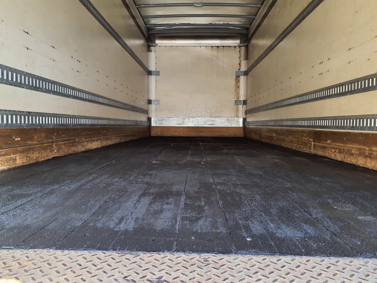 2016 Freightliner/Mercedes M2 106 654900