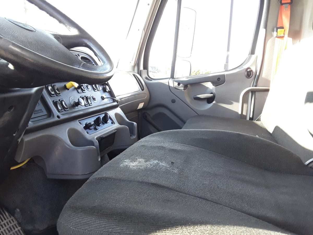 2016 Freightliner/Mercedes M2 112 655034