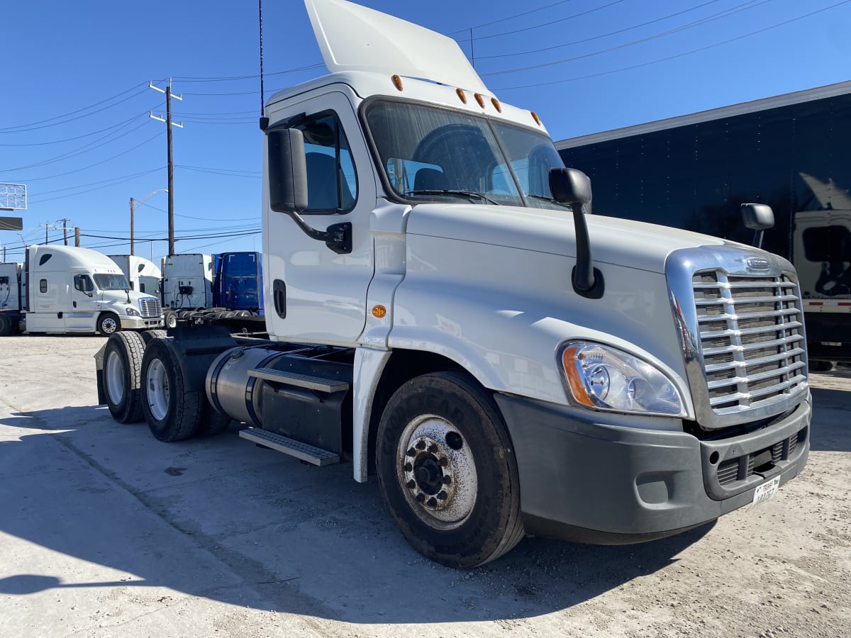 2016 Freightliner/Mercedes CASCADIA 125 655035