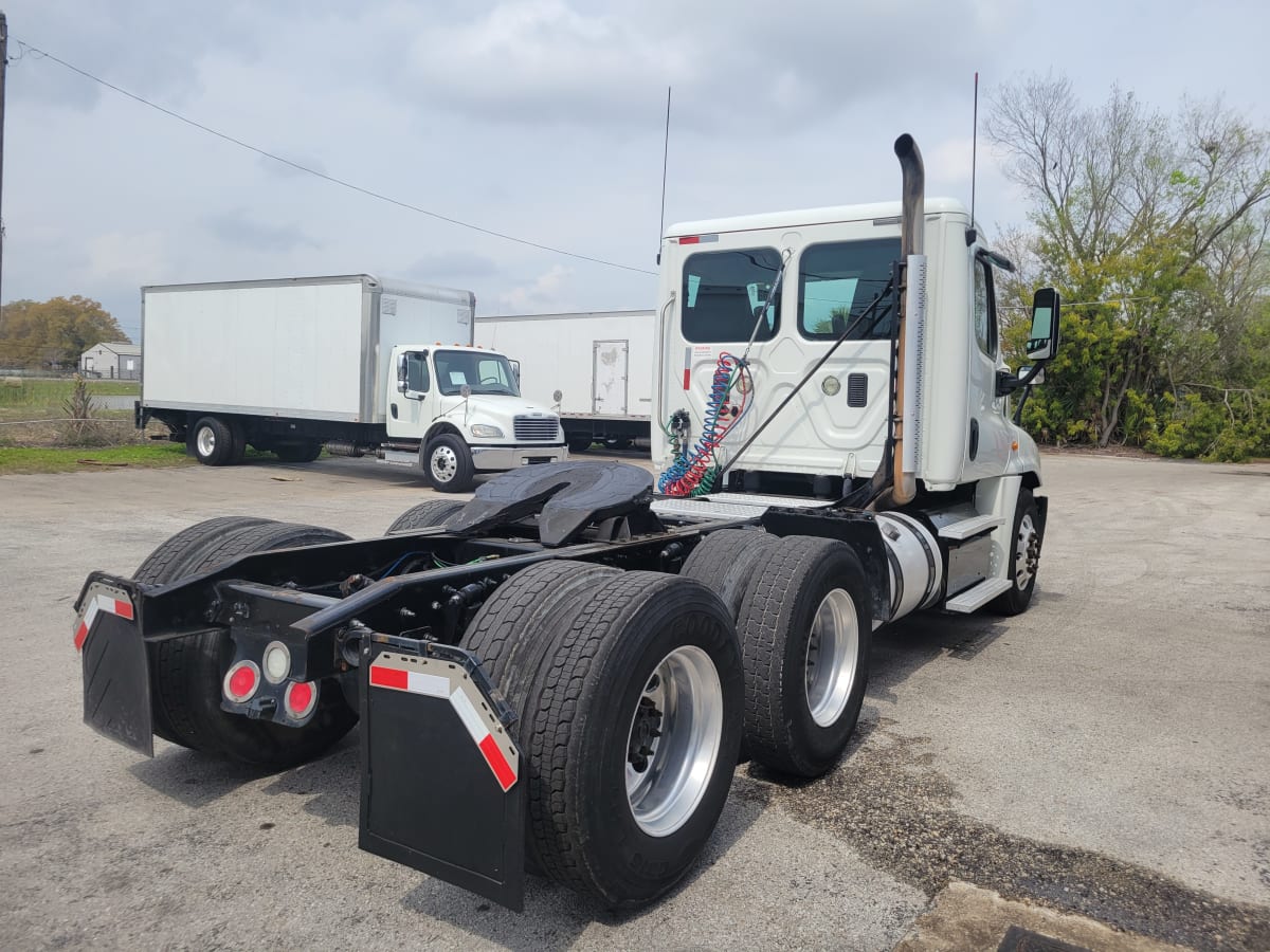 2016 Freightliner/Mercedes CASCADIA 125 655115