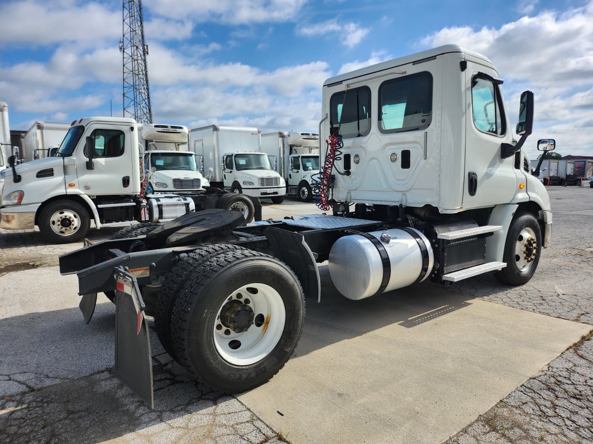 2016 Freightliner/Mercedes CASCADIA 113 655208