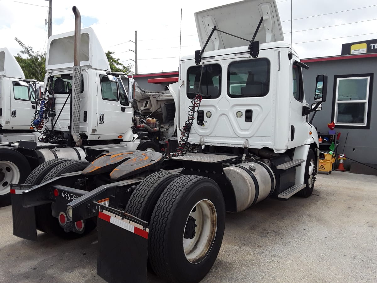 2016 Freightliner/Mercedes CASCADIA 113 655222