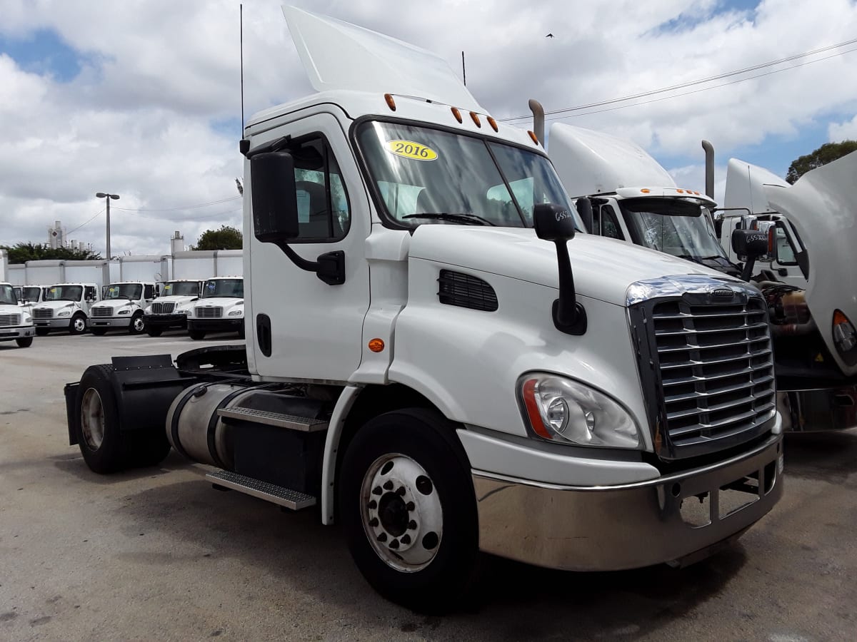 2016 Freightliner/Mercedes CASCADIA 113 655222