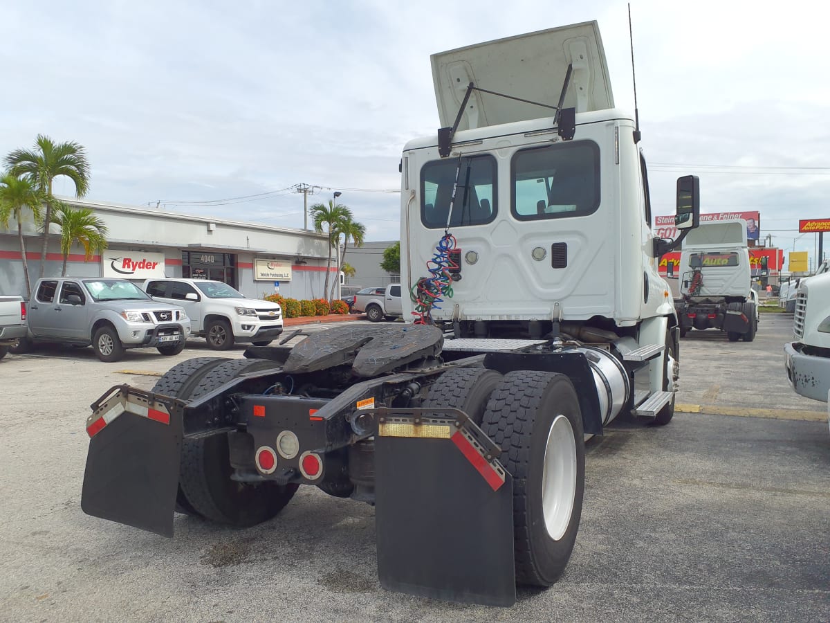 2016 Freightliner/Mercedes CASCADIA 113 655226