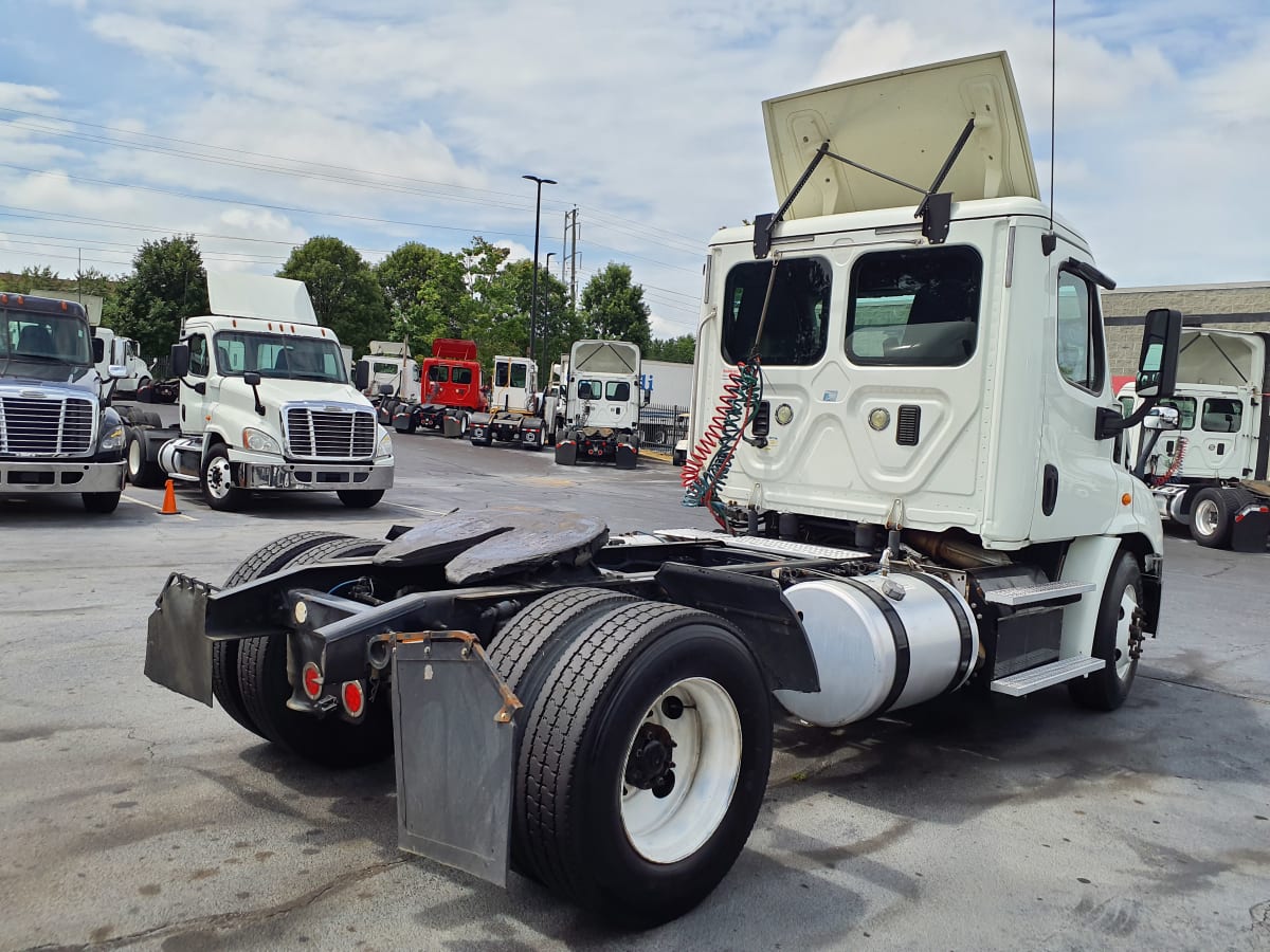 2016 Freightliner/Mercedes CASCADIA 113 655229