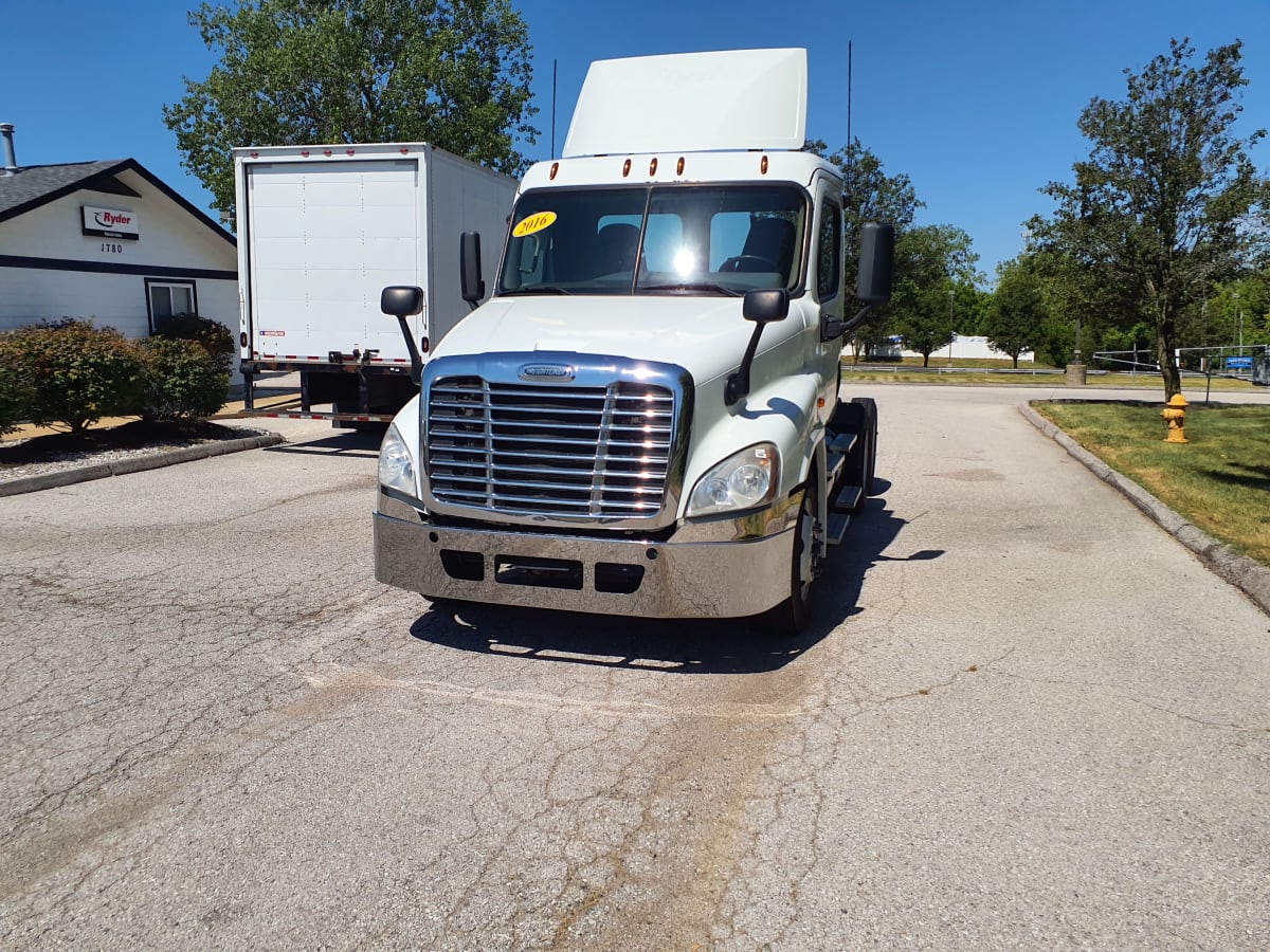 2016 Freightliner/Mercedes CASCADIA 125 655238