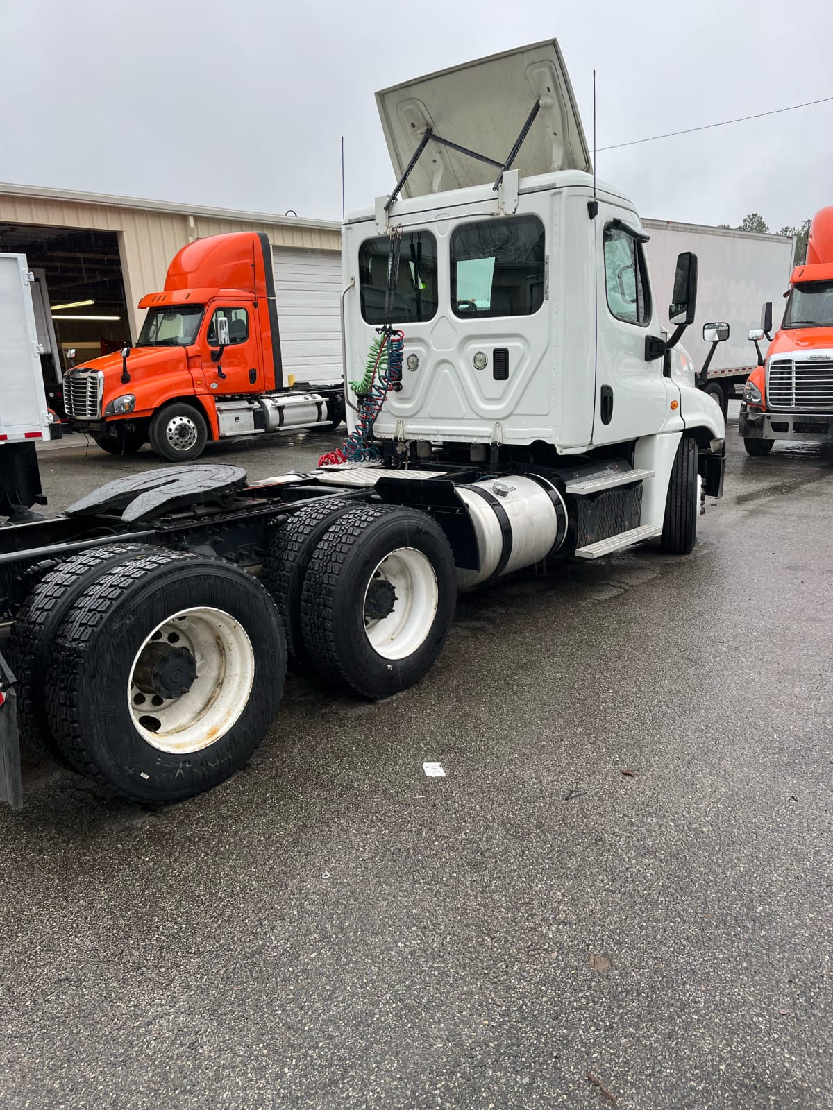 2016 Freightliner/Mercedes FLT8664T 655241