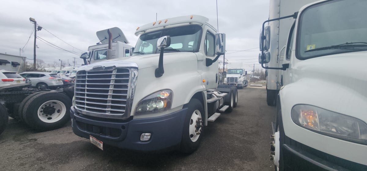 2016 Freightliner/Mercedes CASCADIA 125 655267