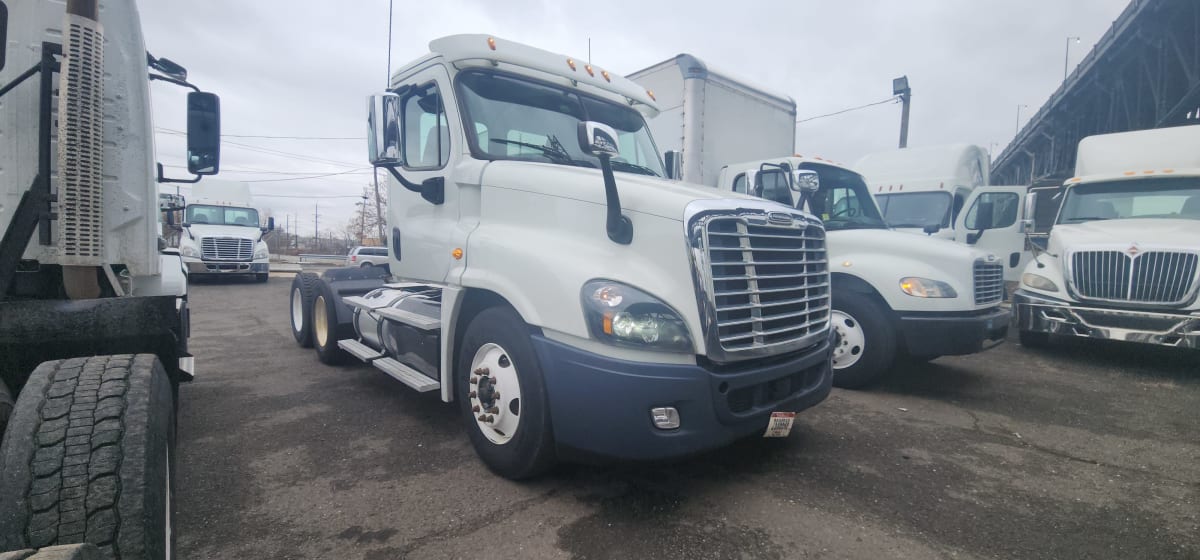 2016 Freightliner/Mercedes CASCADIA 125 655267