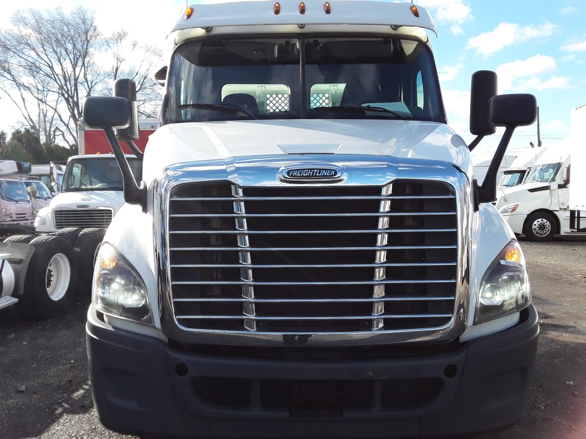 2016 Freightliner/Mercedes CASCADIA 113 655270