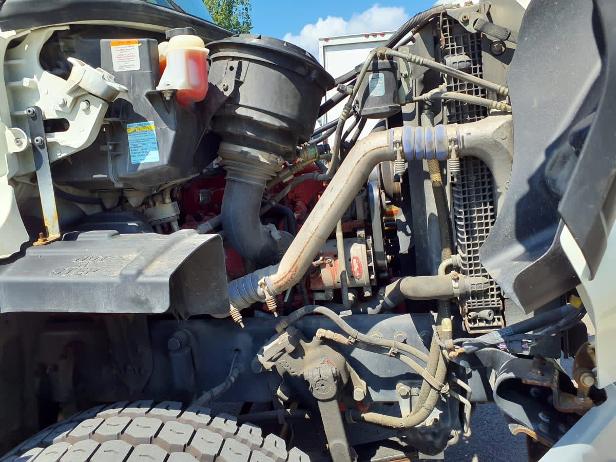 2016 Freightliner 108SD 655345