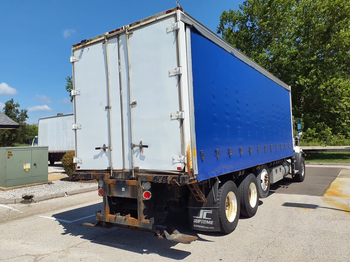 2016 Freightliner 108SD 655345